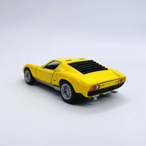 Машинка металева Kinsmart KT5390W 1:34 1971 Lamborghini Miura P400 SV інерційна, двері відчиняються / Жовтий