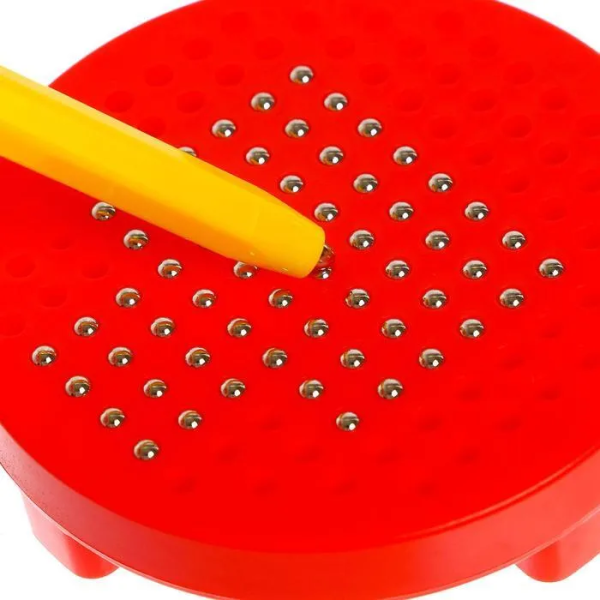 Планшет обучающий Магнитное рисование, 120 отверстий, 380-12A цвет красный