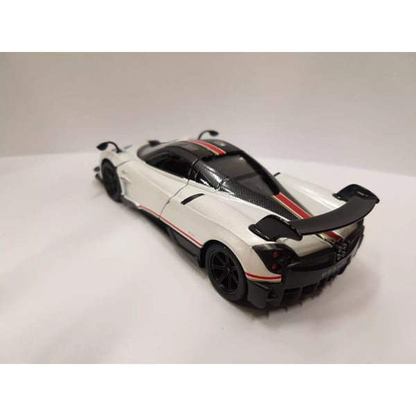 Белая металлическая модель Pagani Huayra BC 1:38 с дверями Kinsmart