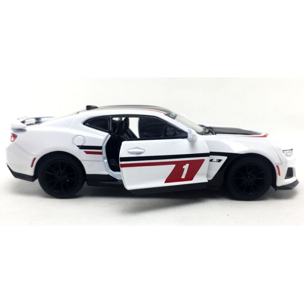Металева машинка Kinsmart 1:38 Chevrolet Camaro ZL1 2017 KT5399WF інерційна, біла з принтом