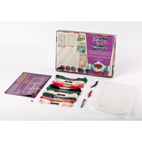 Творческий набор: Вышивка и декорирование шкатулки Embroidery Box EMB-01-06