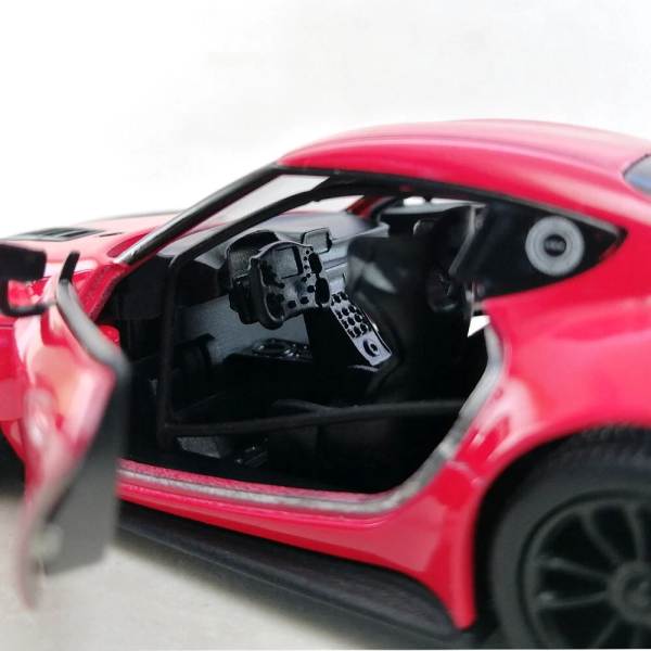Машинка металлическая Kinsmart 1:36 Toyota GR Supra Racing Concept KT5421W инерционная, двери открываются / Красный