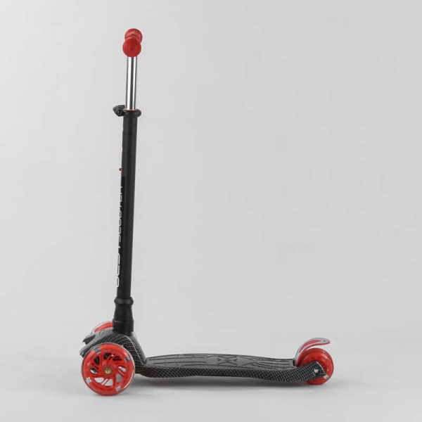 Самокат A 25772 /779-1524 "Best Scooter" 4 колеса PU, СВІТЛО, трубка керма алюмінієва, d передніх коліс = 12 см, d задніх коліс = 8 см, в коробці